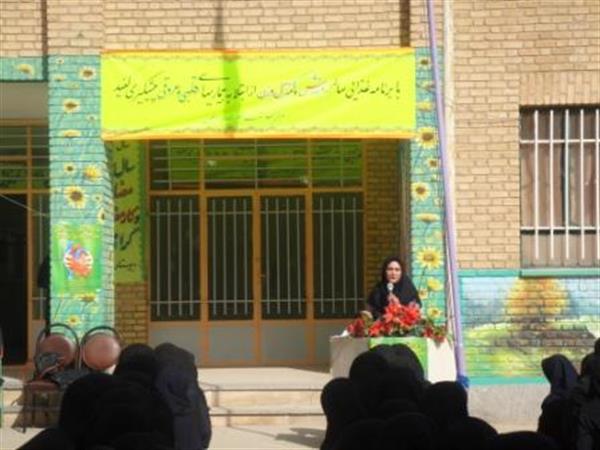 برگزاری مراسم روز جهانی قلب در دبیرستان تقوای شهرستان هرسین