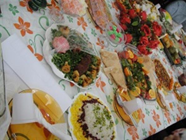 برگزاری مسابقه آشپزی بین بانوان شاغل در ادارات مختلف شهرستان