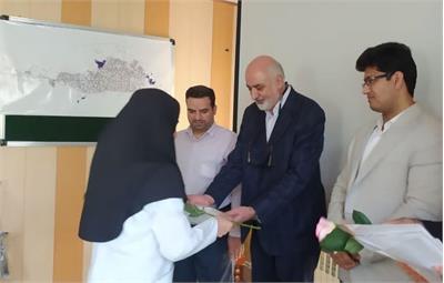 تقدیر از پزشکان مرکز بهداشت و بیمارستان شهدای شهرستان هرسین