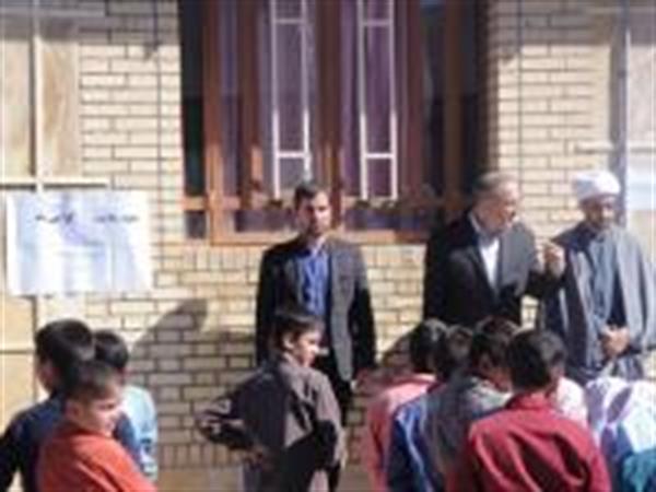 زنگ مدارس روستای چشمه کبود بمناسبت آغاز هفته سلامت نواخته شد
