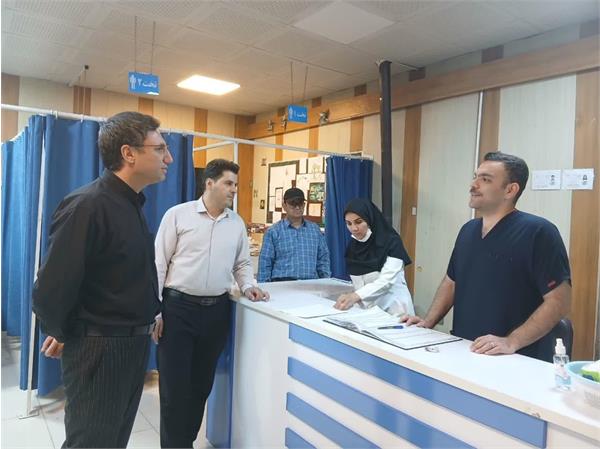 بازدید شبانه رئیس مرکز بهداشت شهرستان هرسین از مرکز خدمات جامع سلامت شبانه‌روزی بیستون