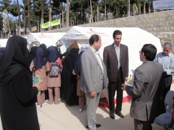نمایشگاه سفره سلامت در پارک امام علی (ع) هرسین